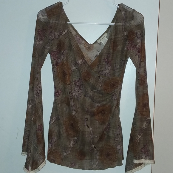 Sirens Tops - Vintage top with flared sleeves